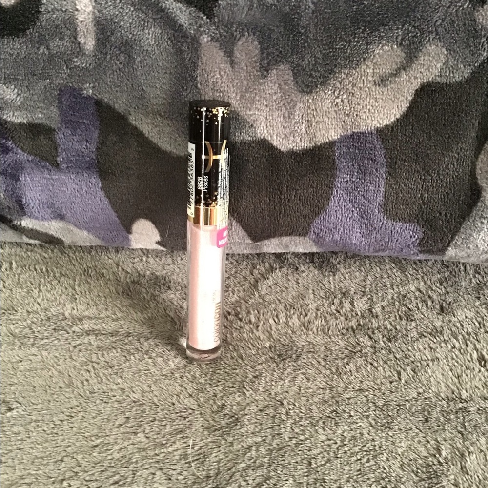Pink Shimmer Zodiac Pisces Lip Gloss NEW